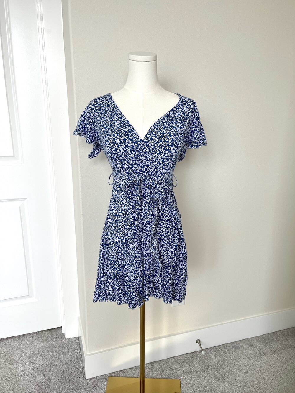 Floral Cottagecore Prairiecore Wrap Style Midi Dress - Size S